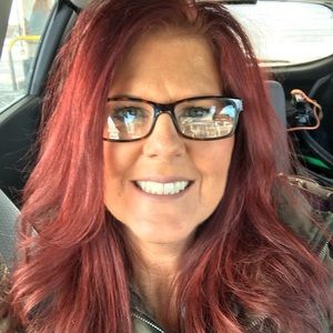 Meet your Posher, Lori